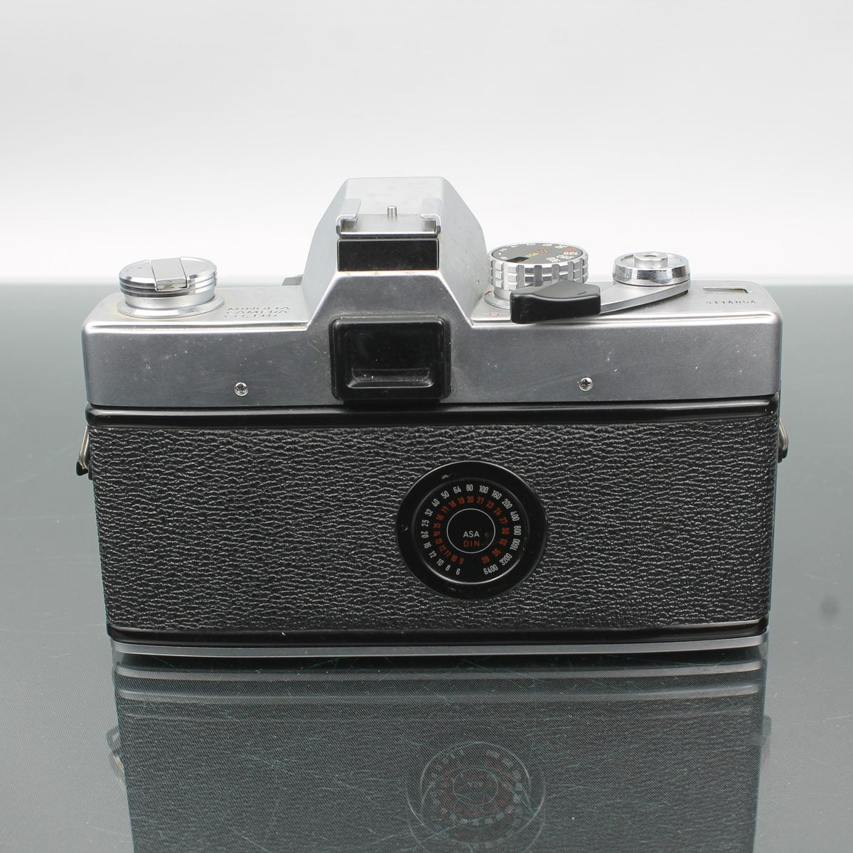 Minolta SRT100 + MC Rokkor - PF 1:1.7 f=55mm