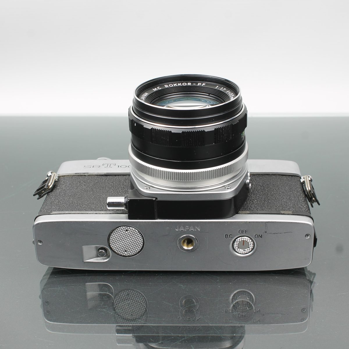 Minolta SRT100 + MC Rokkor - PF 1:1.7 f=55mm