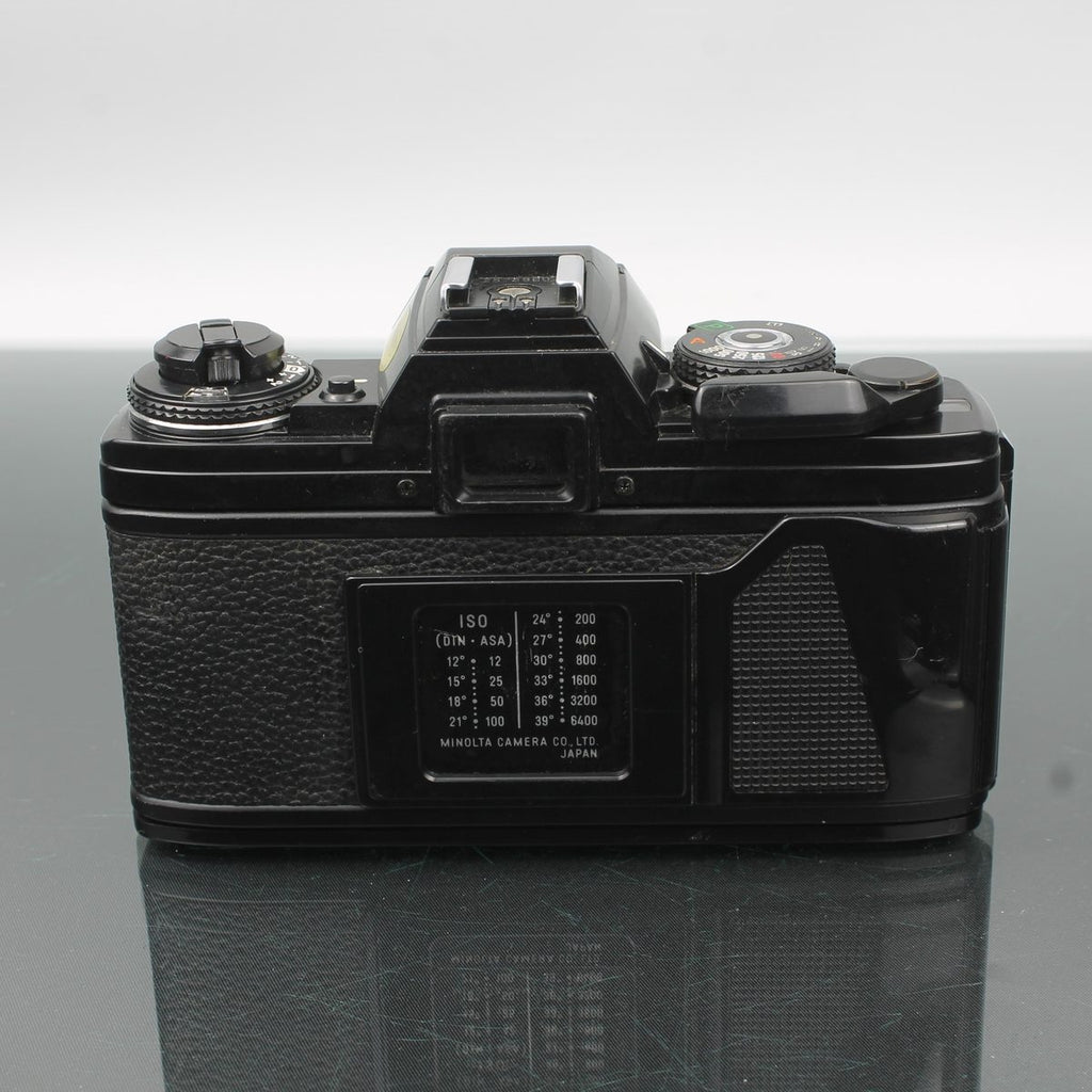 Minolta X-700 + MD W. Rokkor 28mm 1:2.8