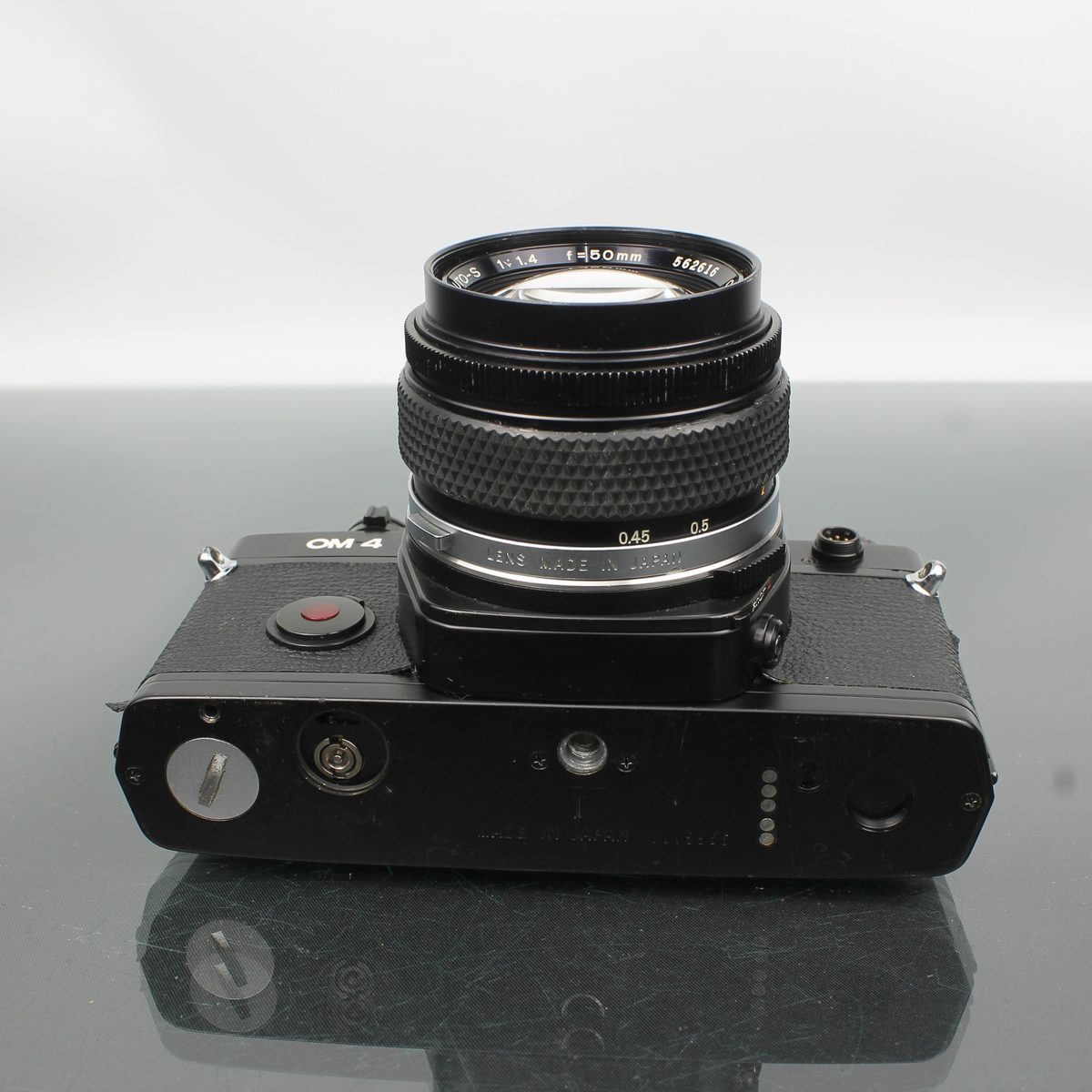 Olympus OM-4 + G.Zuiko Auto-S 1:1.4 f=50mm