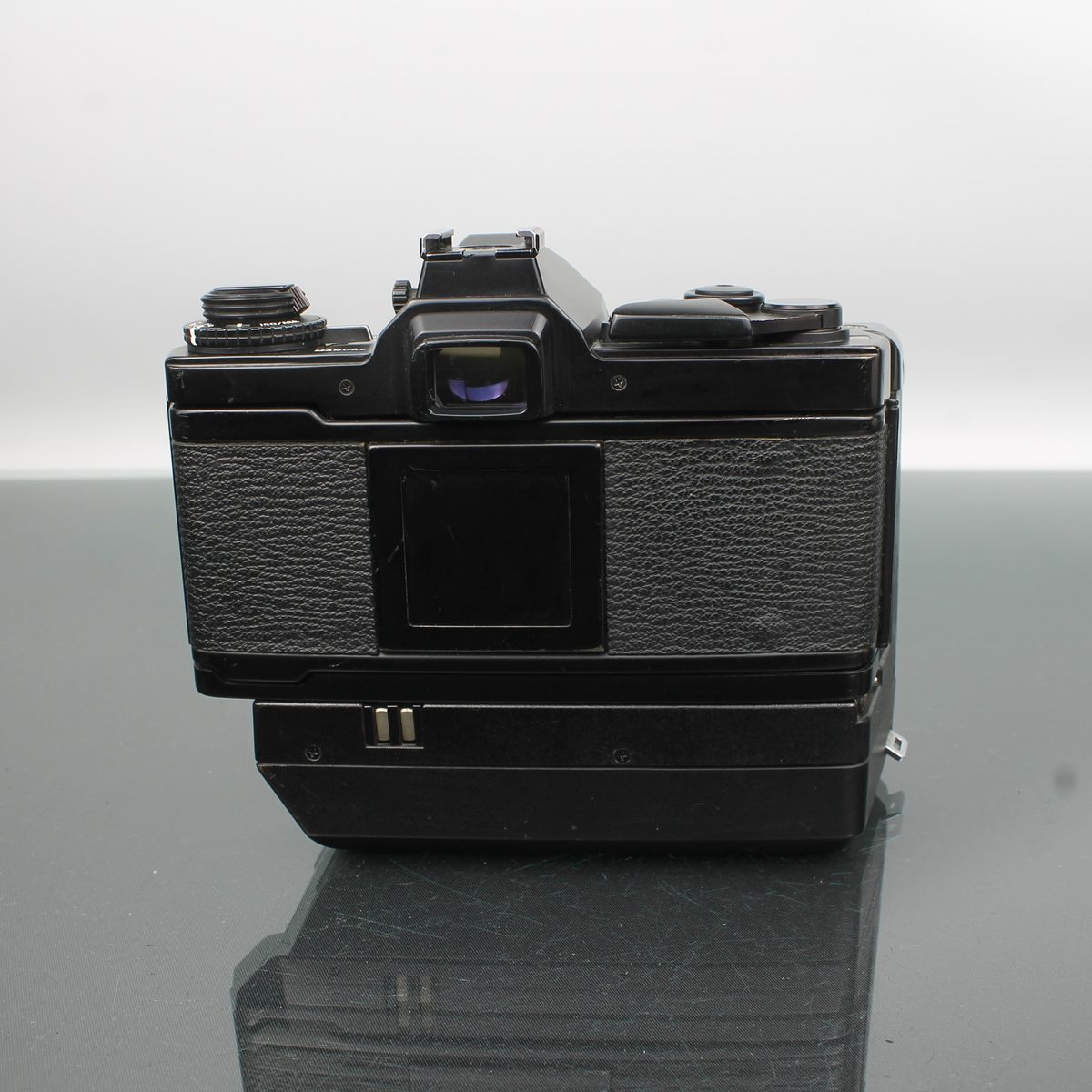 Olympus OM-4 + G.Zuiko Auto-S 1:1.4 f=50mm