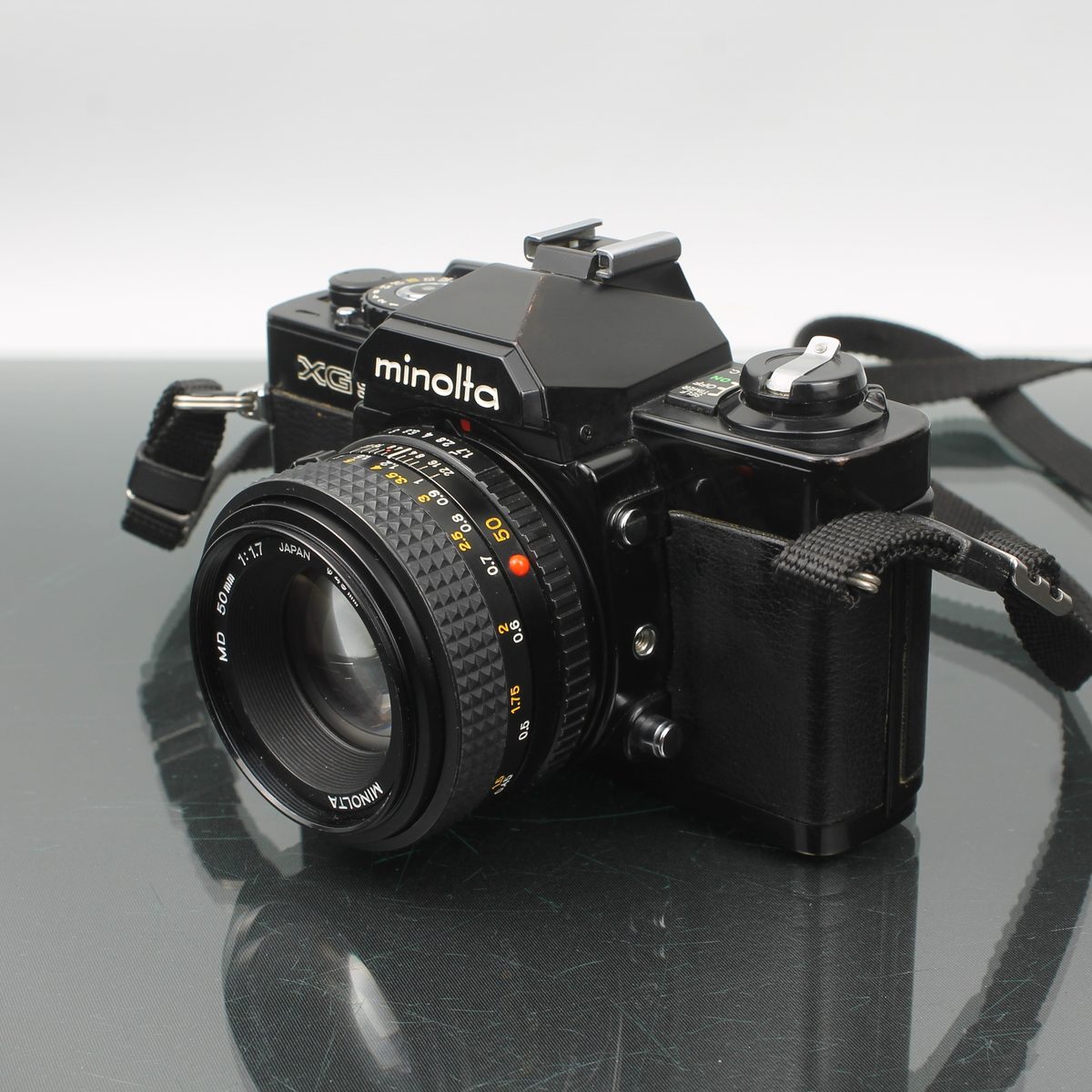 Minolta XG9 + MD 50mm 1:1.7