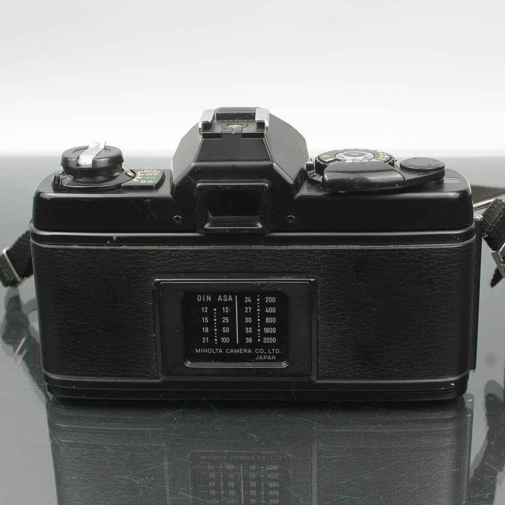 Minolta XG-E + MD 50mm 1:1.7