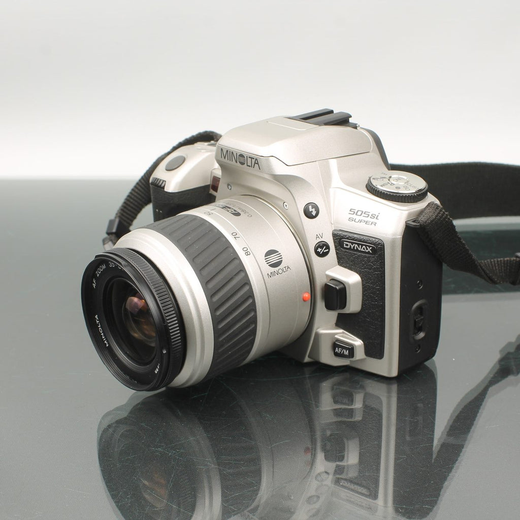 Minolta 505si Super + AF Zoom 35-80mm 1:4 (22) - 5.6