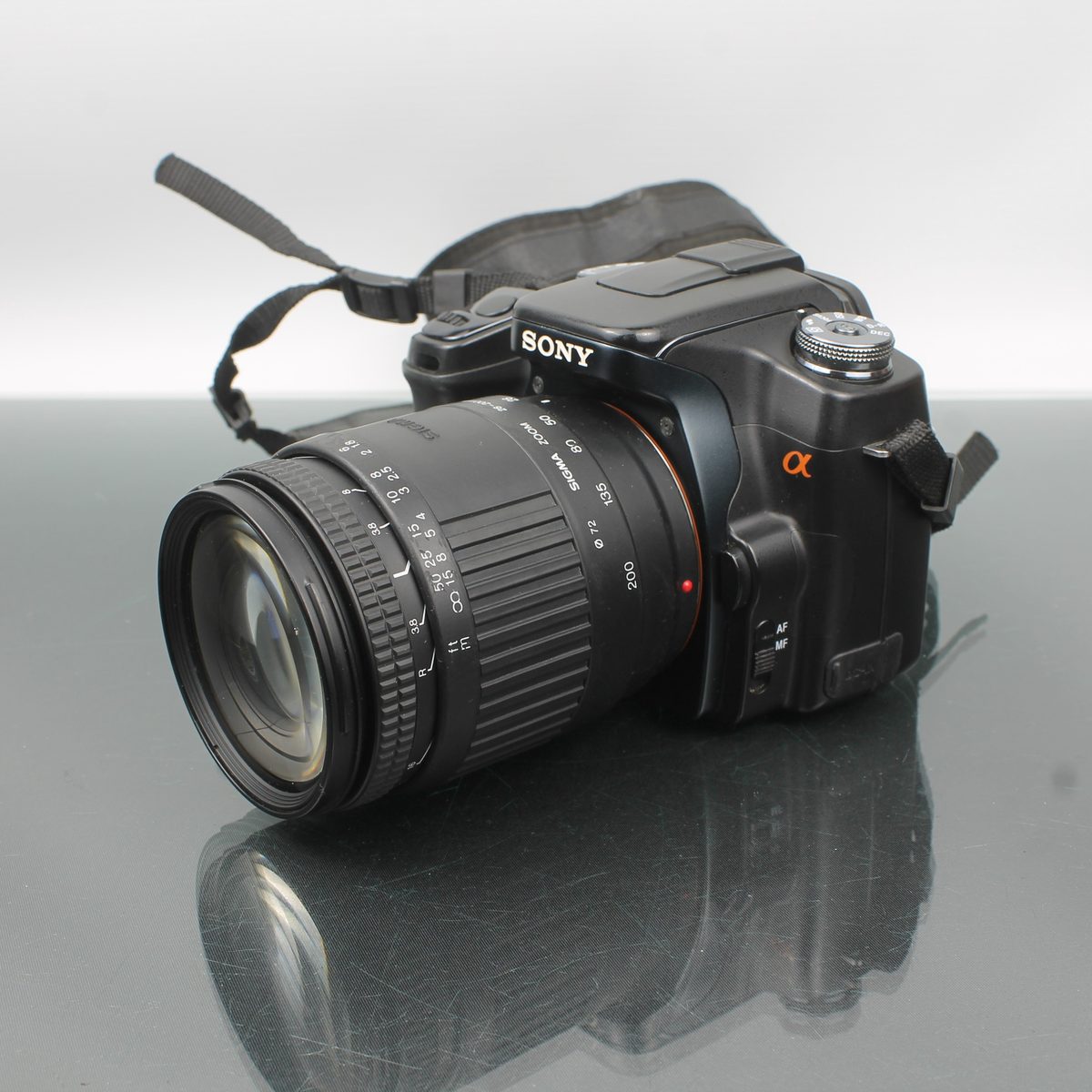 Asahi Pentax K2 + 50mm f/1.7: The Ultimate Film Workhorse – Dutch