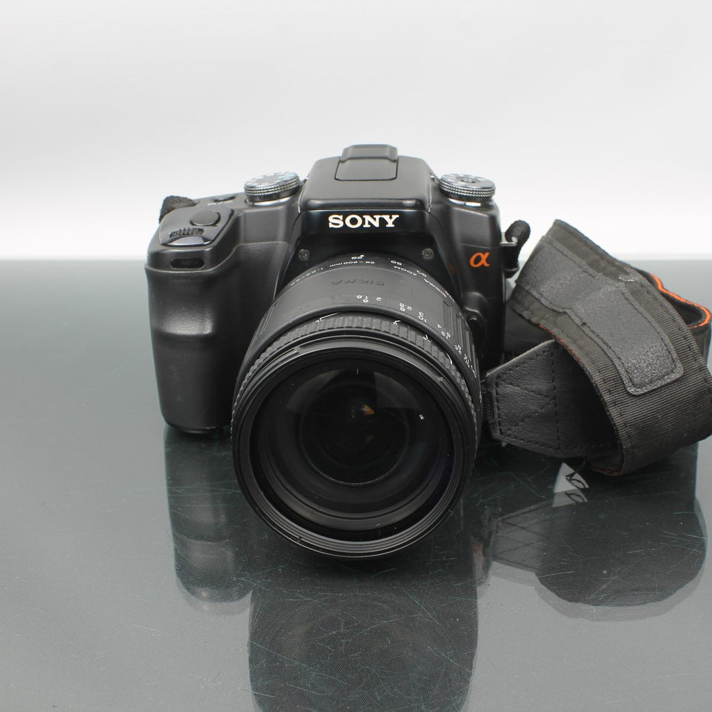 Sony A100 + Sigma Zoom 28-200mm f/3.8-5.6
