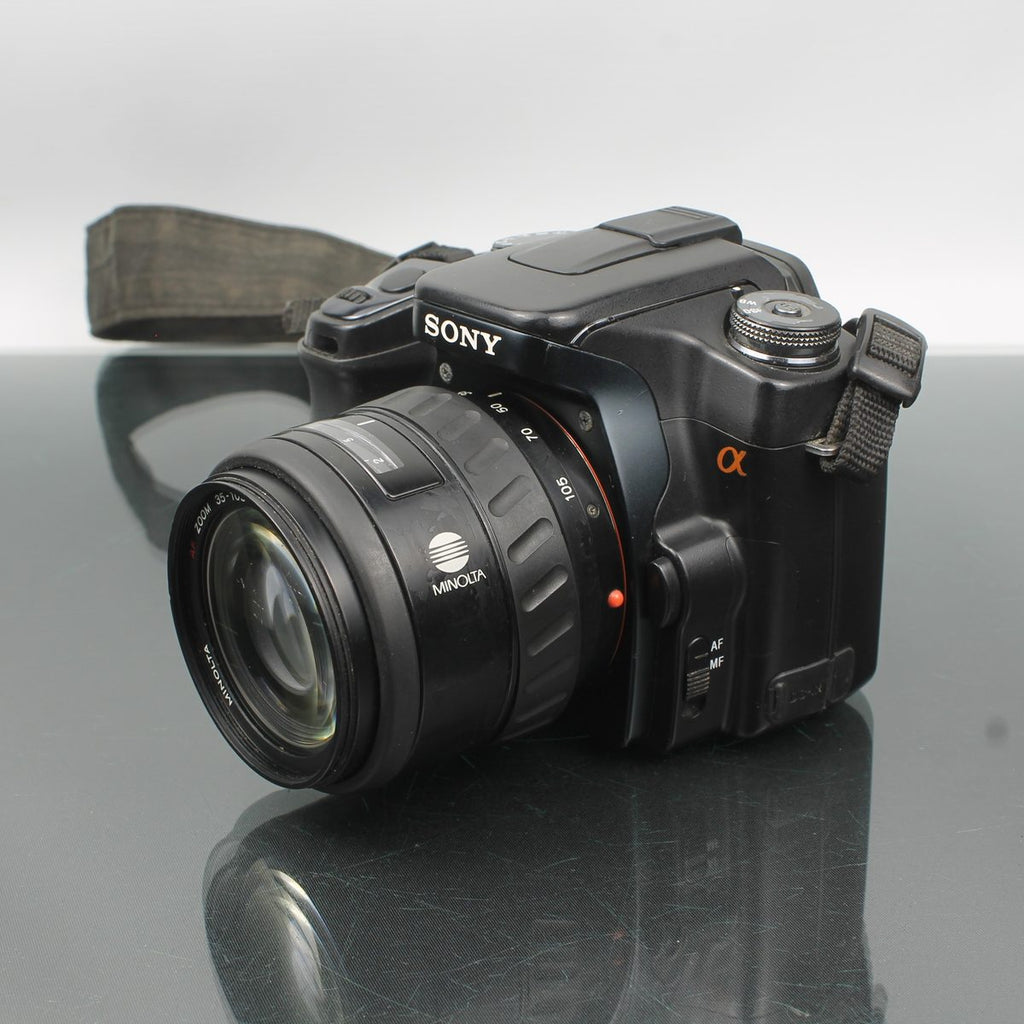 Sony A100 + Minolta AF Zoom 35-105mm 1:3.5 (22) - 4.5