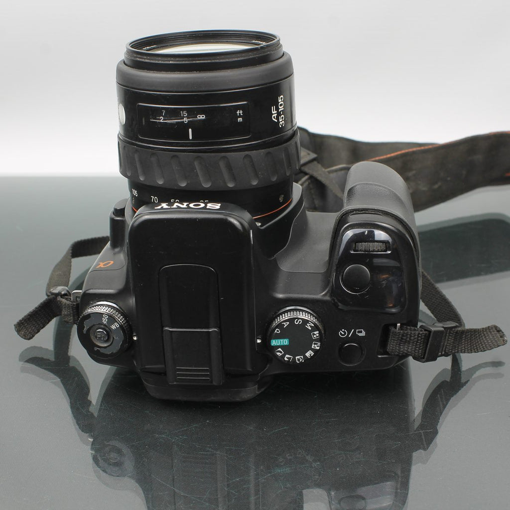 Sony A100 + Minolta AF Zoom 35-105mm 1:3.5 (22) - 4.5