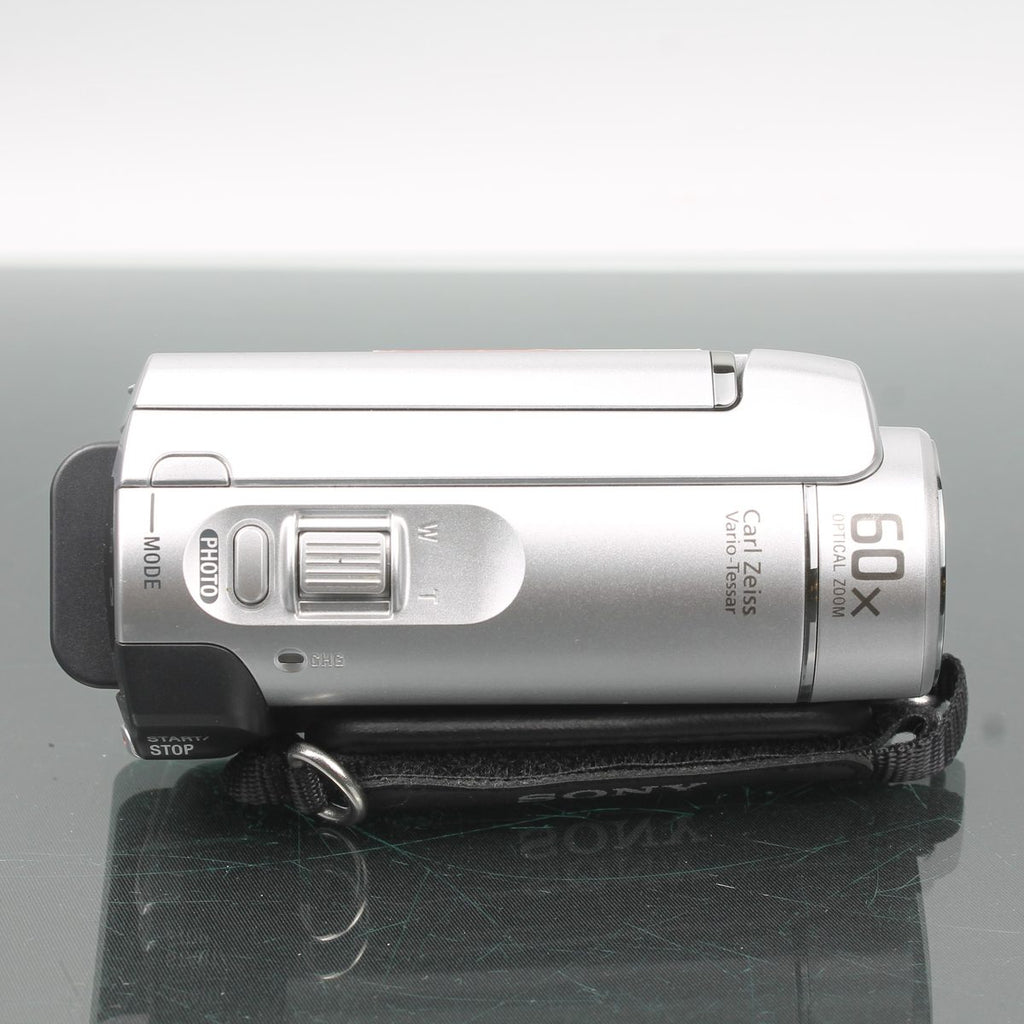 Sony Handycam DCR-SX30