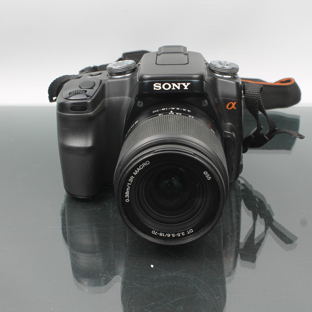 Sony A100 + DT 3.5-5.6/18-70