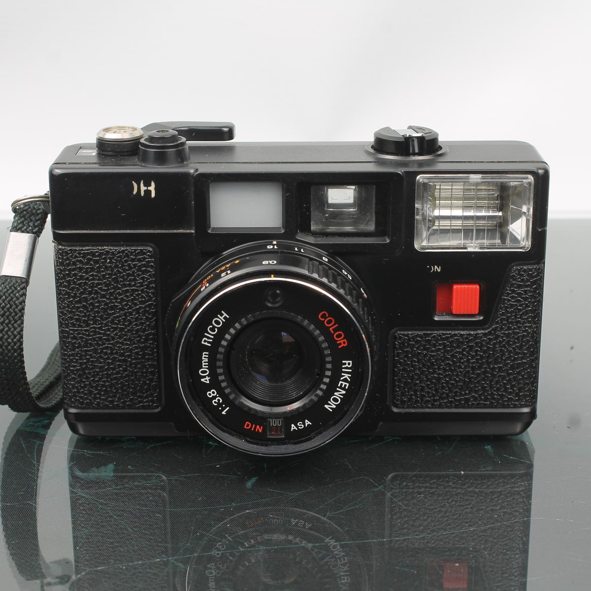 Pentax ME Super + SMC Pentax-M 50mm f/2 Film Camera Kit – Dutch|Thrift