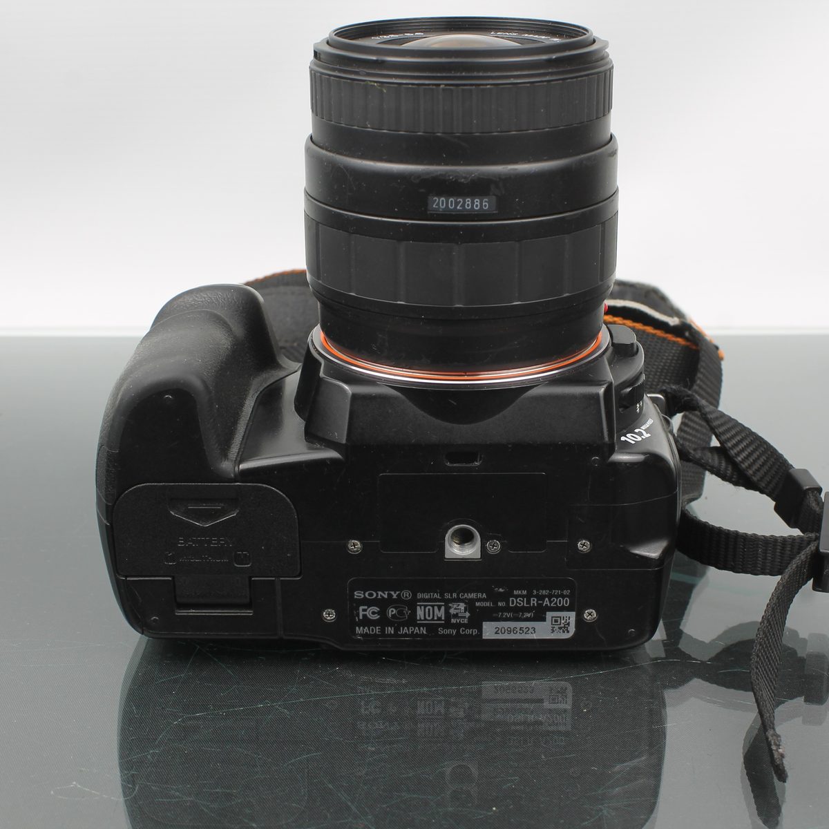 Sony A200 DSLR Camera with Sigma 24-70mm Zoom Lens – Dutch|Thrift