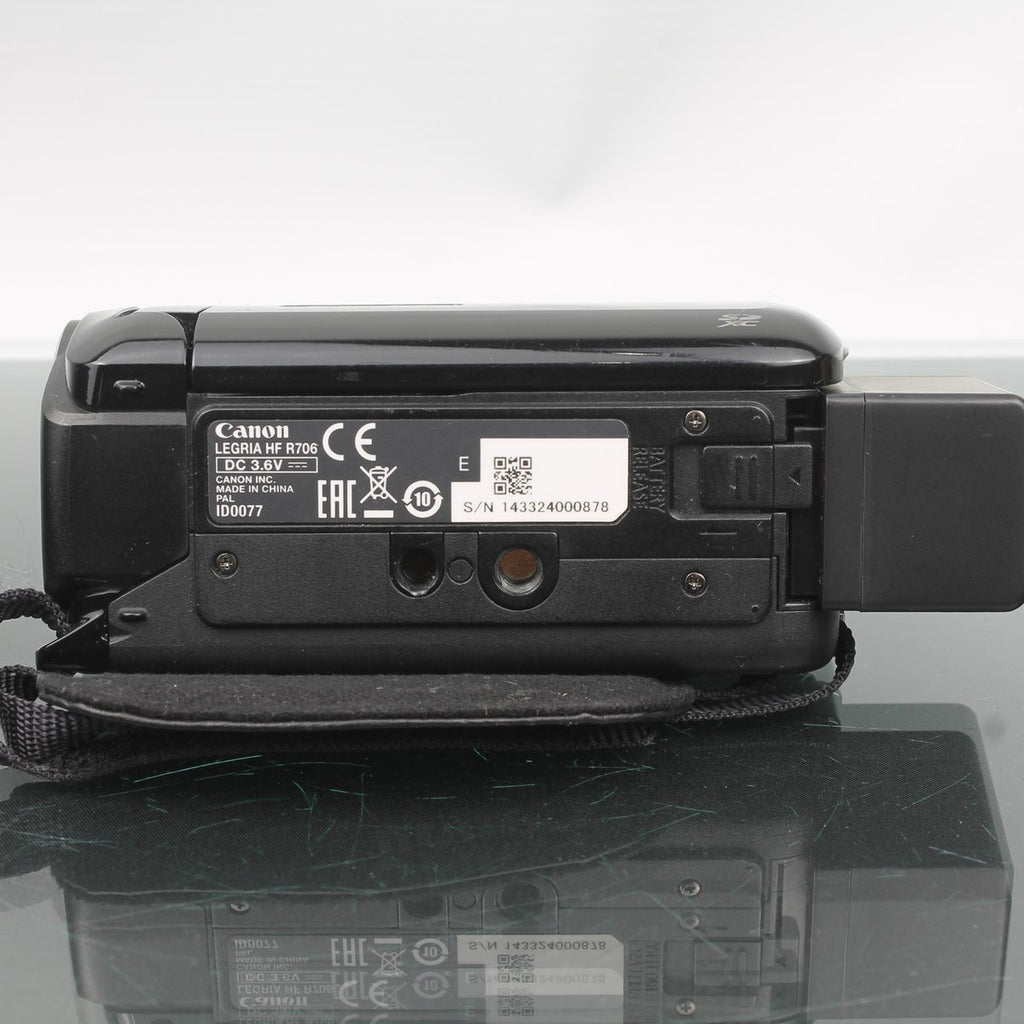Canon LEGRIA HF R706 Camcorder