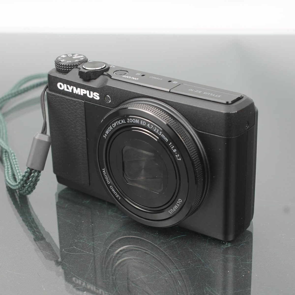 Olympus XZ-10