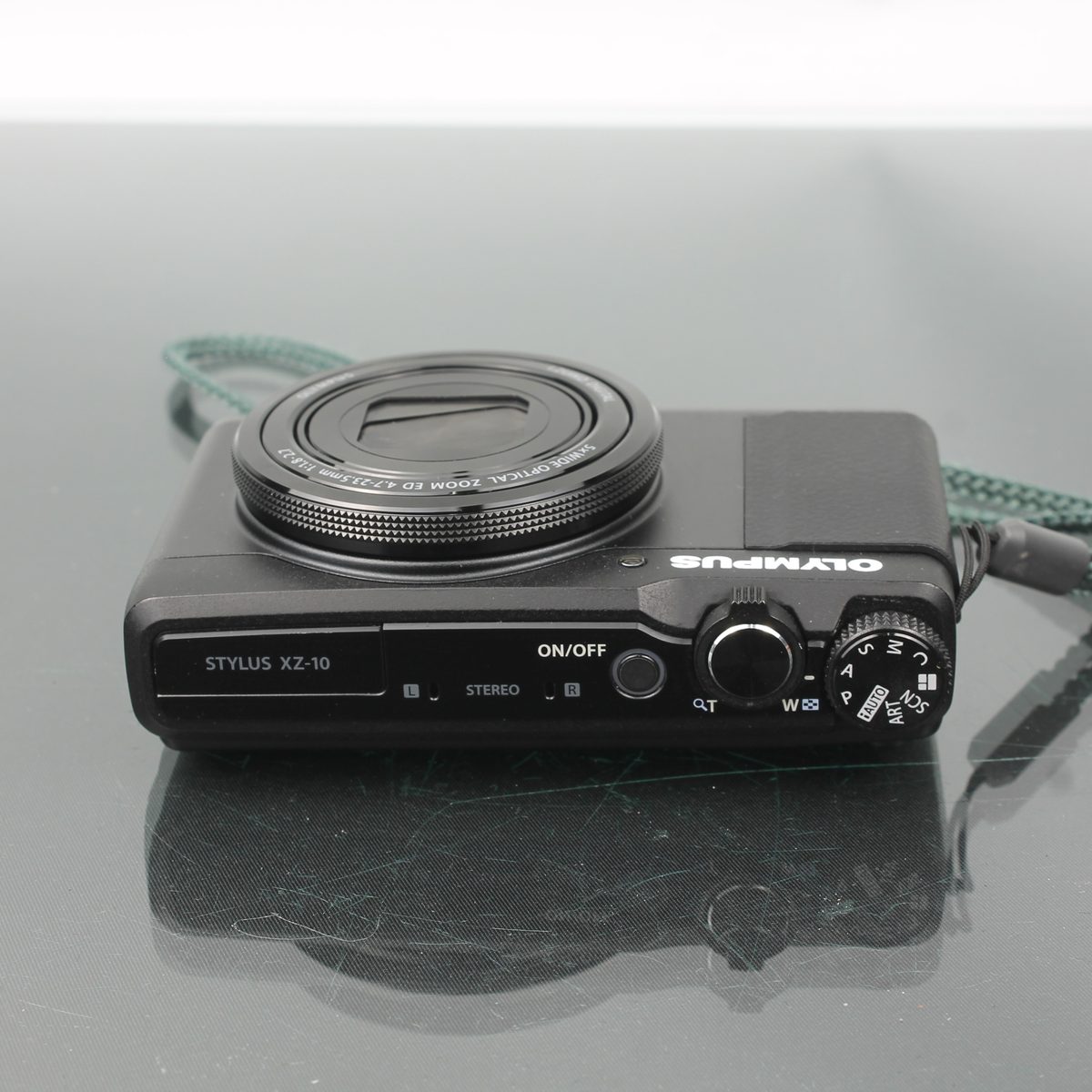 Olympus XZ-10