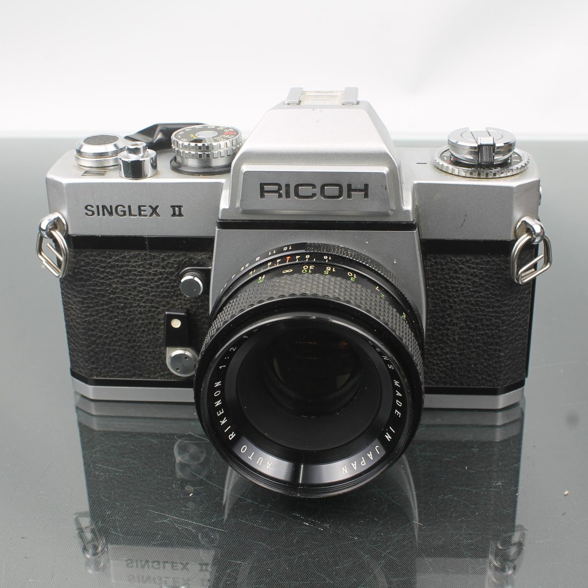 Ricoh Singlex II + Auto Rikenon 1:2 f=50mm