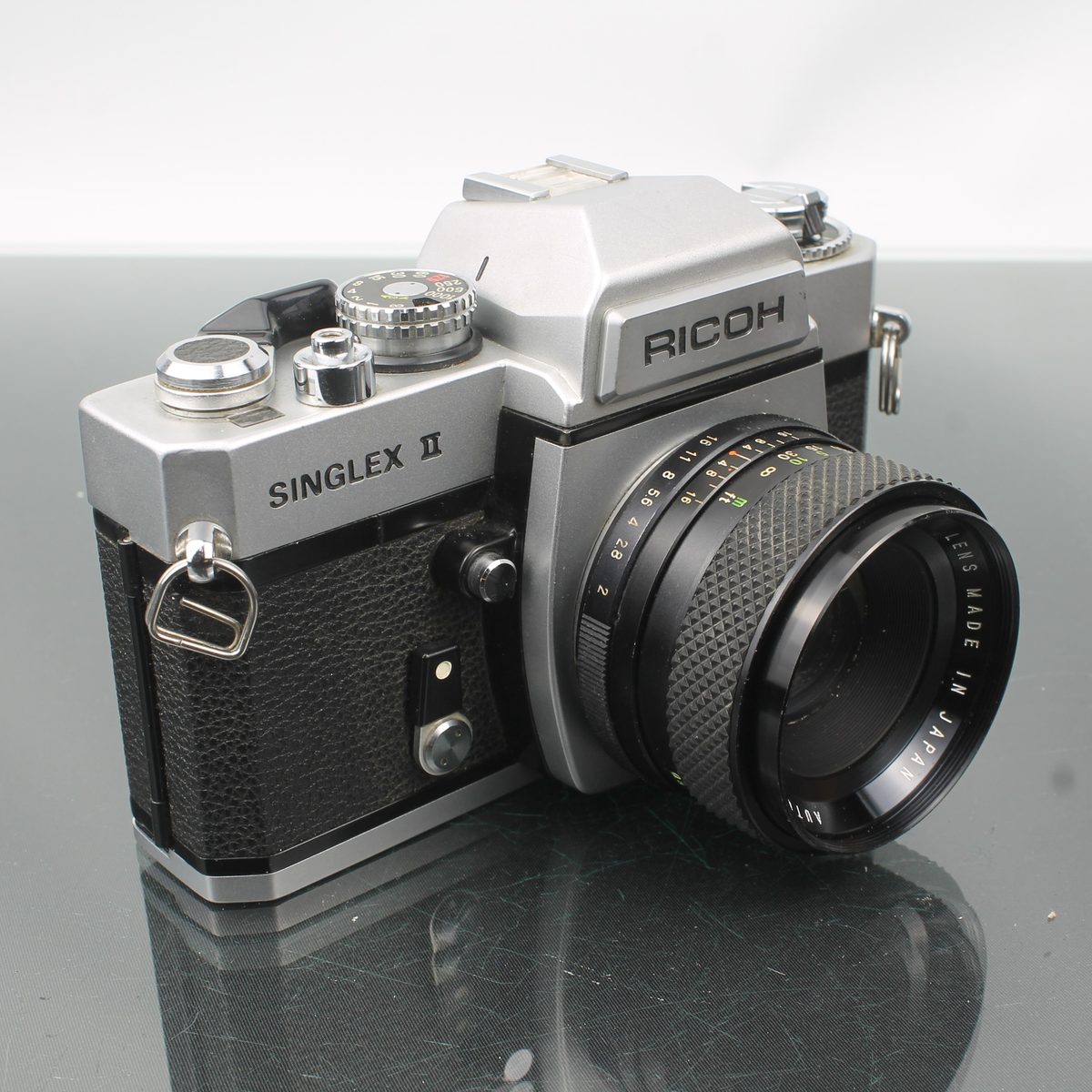 Ricoh Singlex II + Auto Rikenon 1:2 f=50mm