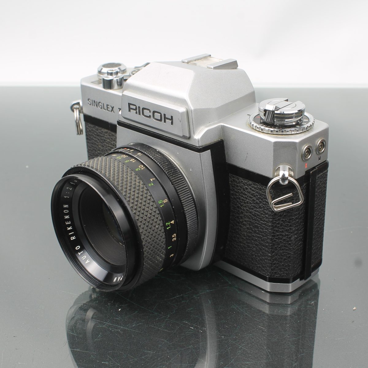 Ricoh Singlex II + Auto Rikenon 1:2 f=50mm