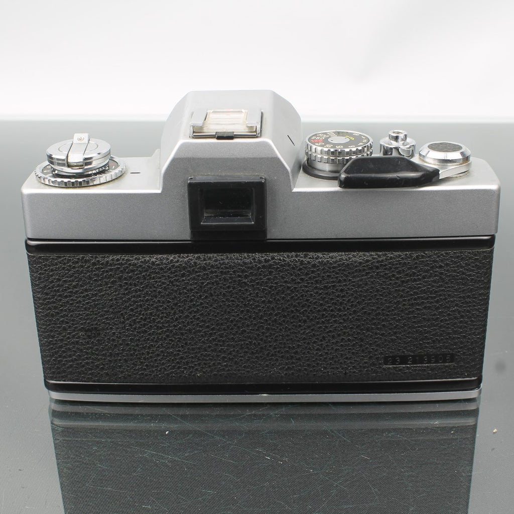 Ricoh Singlex II + Auto Rikenon 1:2 f=50mm