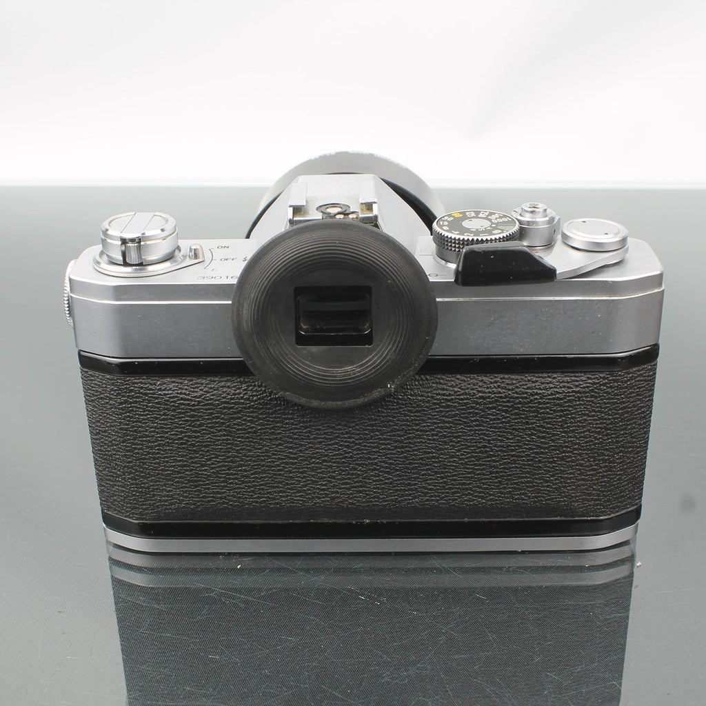 Canon FTb + Canon 135mm 1:3.5
