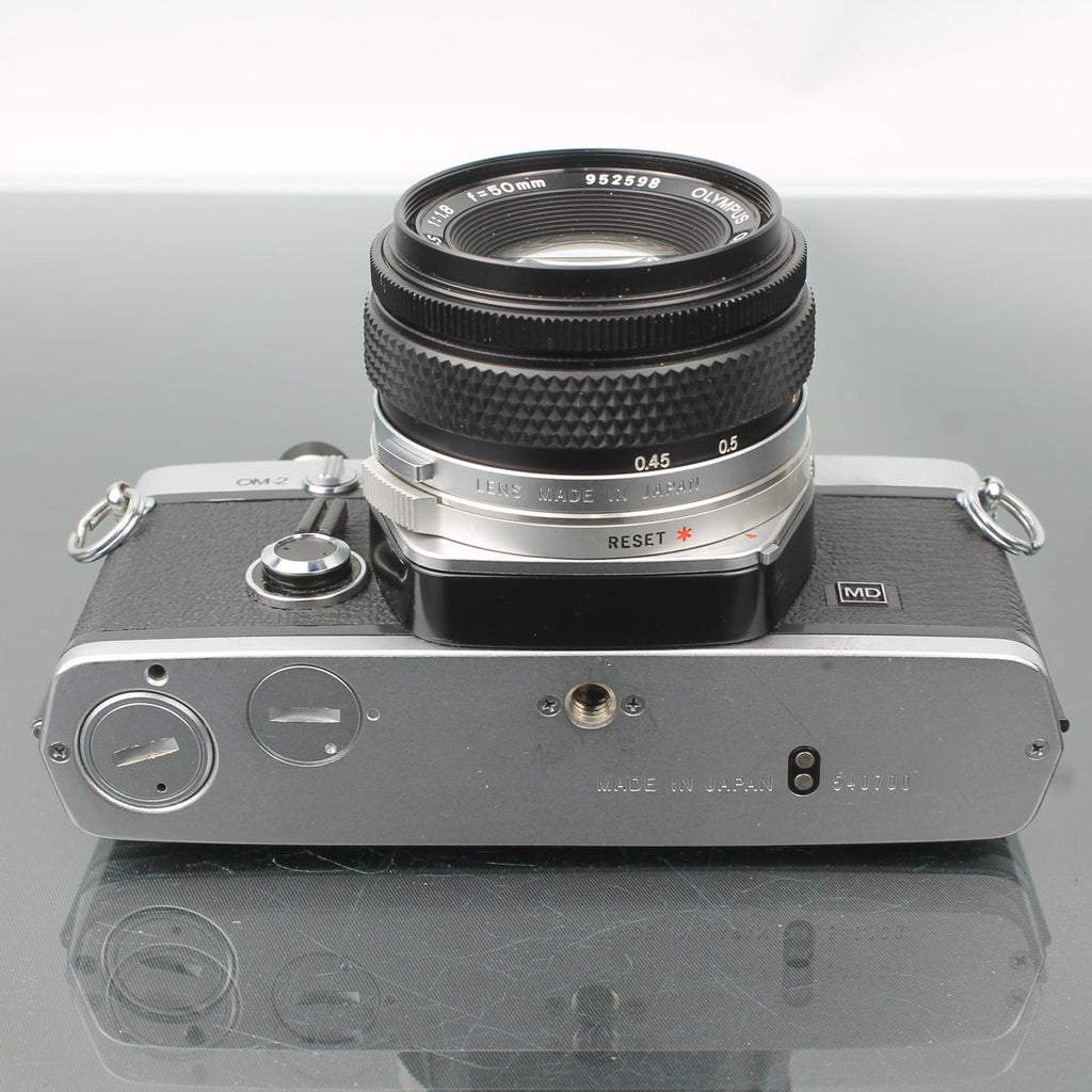 Olympus OM-2 + Olympus OM Auto-S 1:1.8 50mm