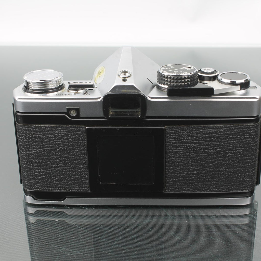Olympus OM-2 + Olympus OM Auto-S 1:1.8 50mm
