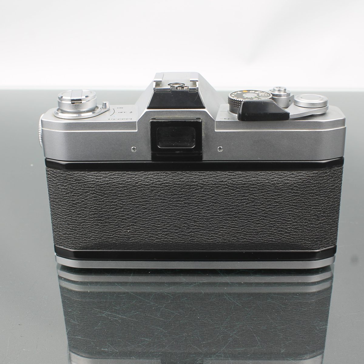 Canon FTb + Canon 50mm 1:1.8