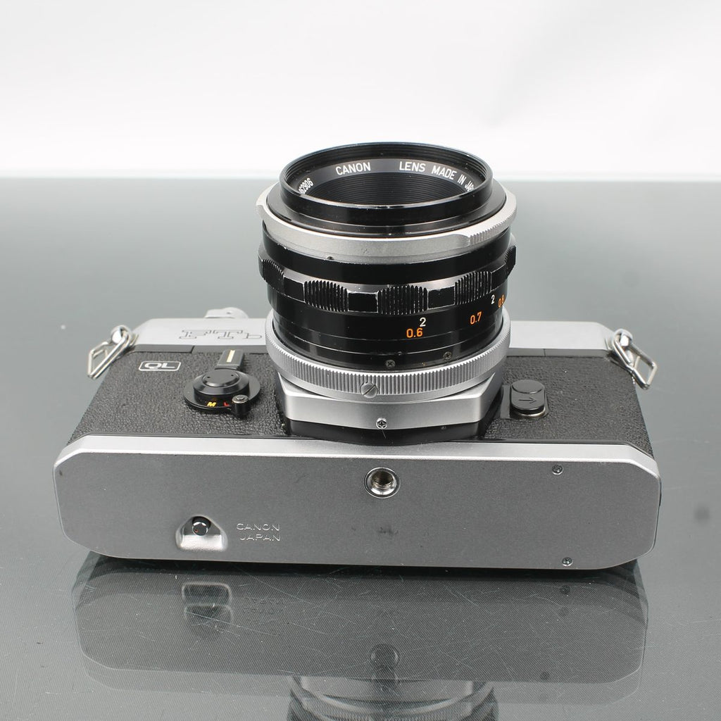 Canon FTb + Canon 50mm 1:1.8
