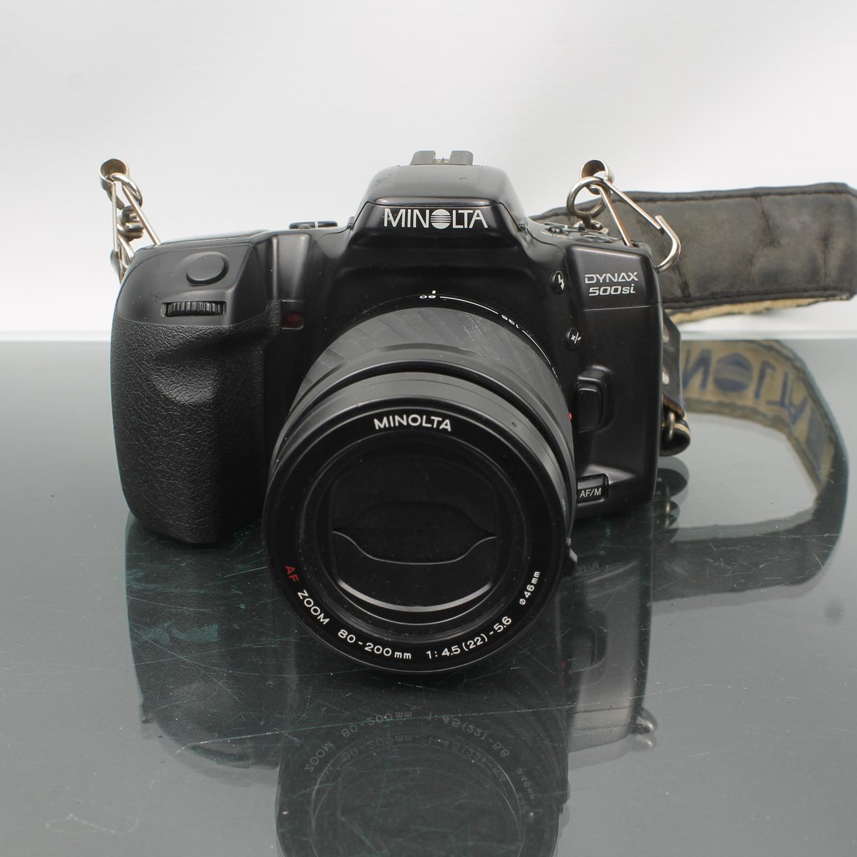 Minolta 500si Dynax + Minolta AF Zoom 80-200mm 1:4.5-5.6