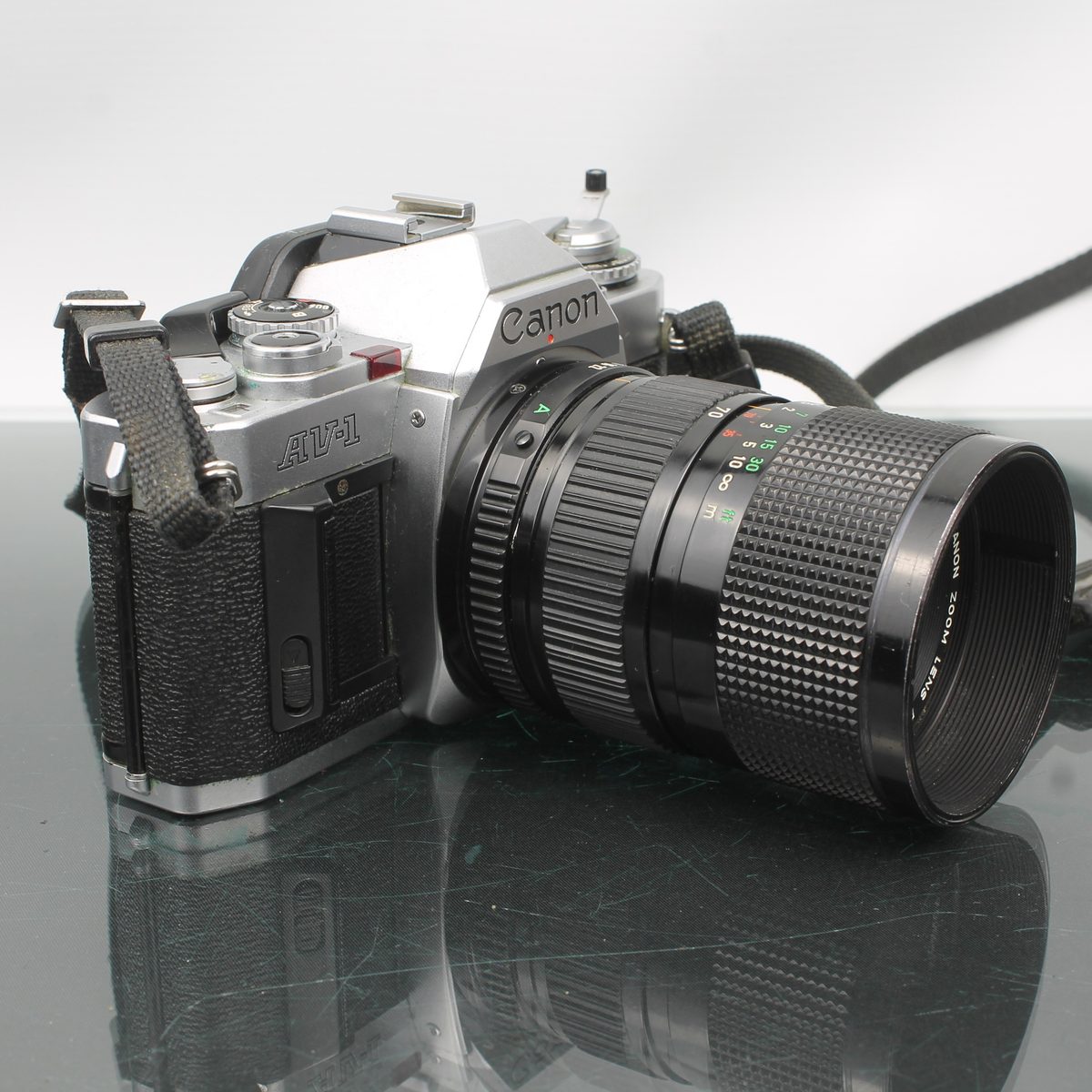 Canon AV-1 + Canon Zoom FD 35-70mm 1:4