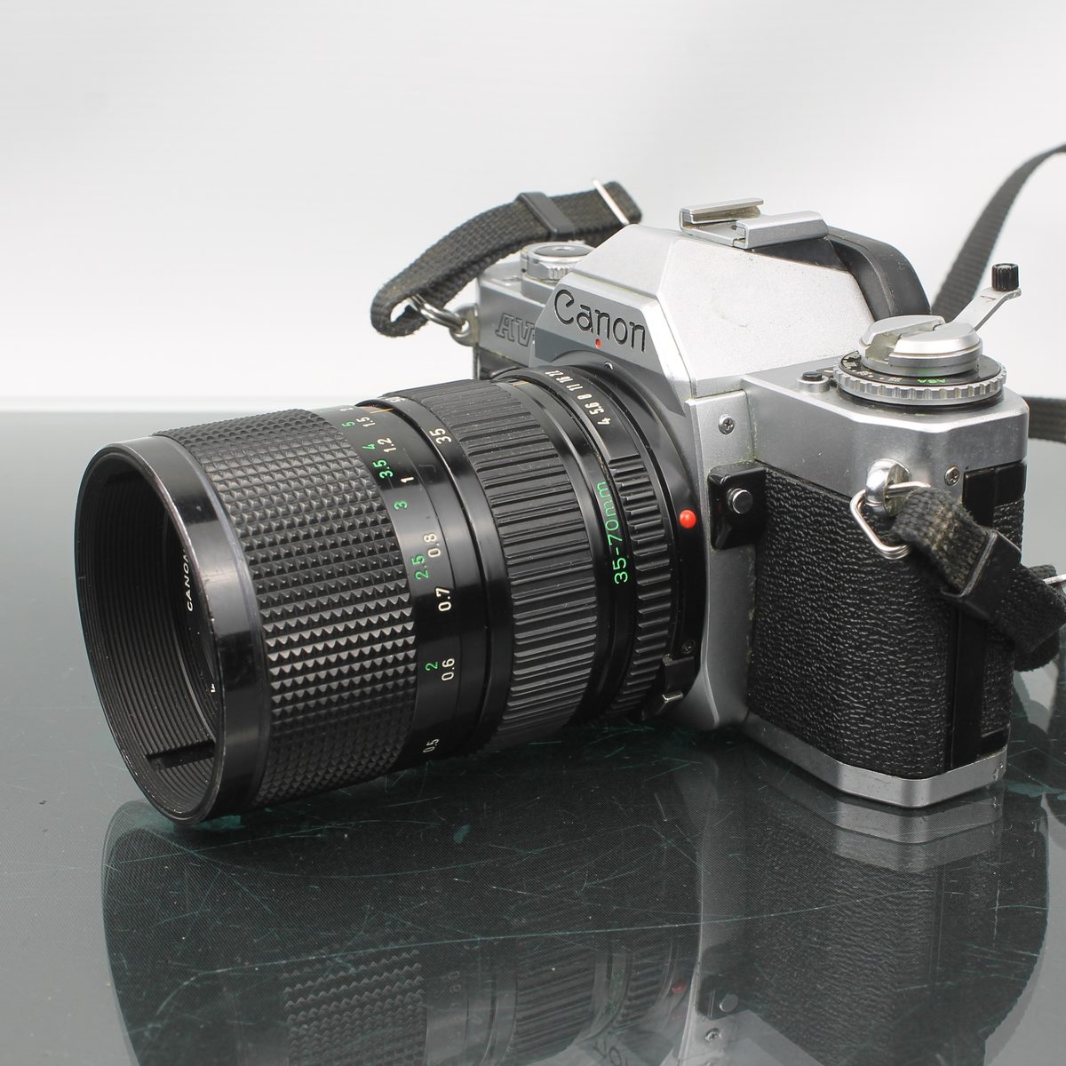 Canon AV-1 + Canon Zoom FD 35-70mm 1:4