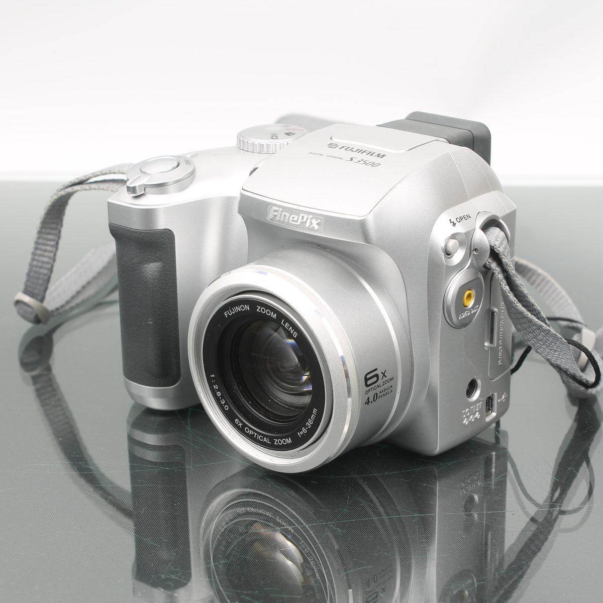 Fujifilm FinePix S3500