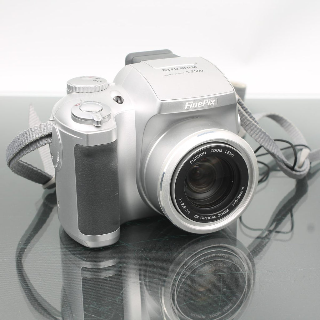 Fujifilm FinePix S3500