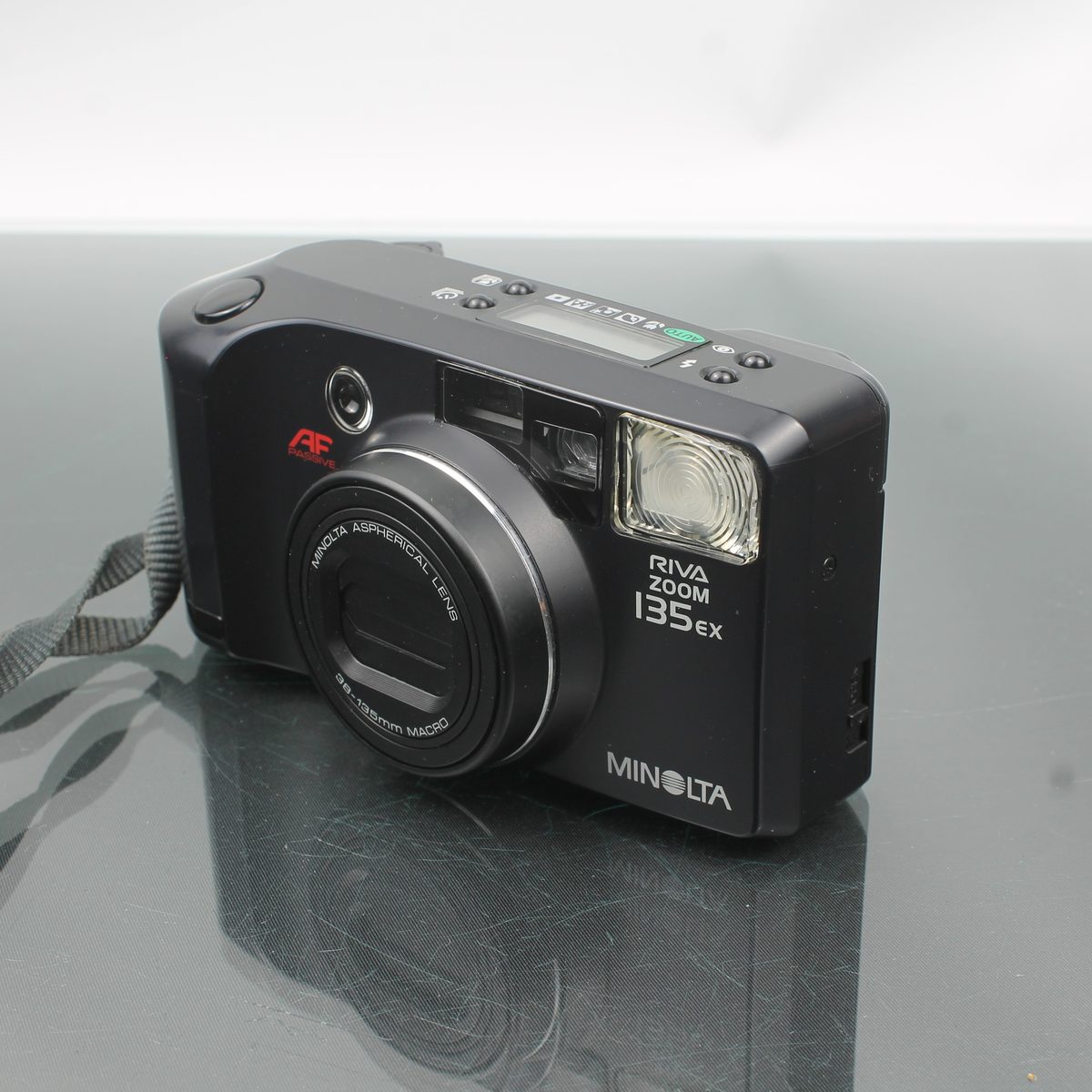 Minolta Riva Zoom 135EX