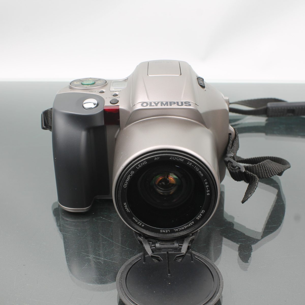 Olympus IS-300 + Olympus IS/L Lens C-180 H.Q. Converter 1.7x