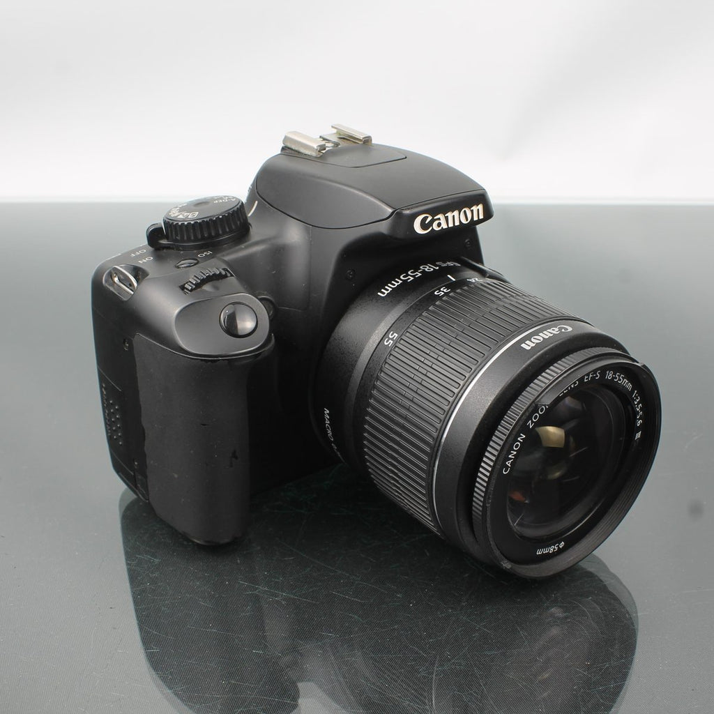 Canon EOS 1000D + Canon Zoom EF-S 18-55mm 1:3.5-5.6