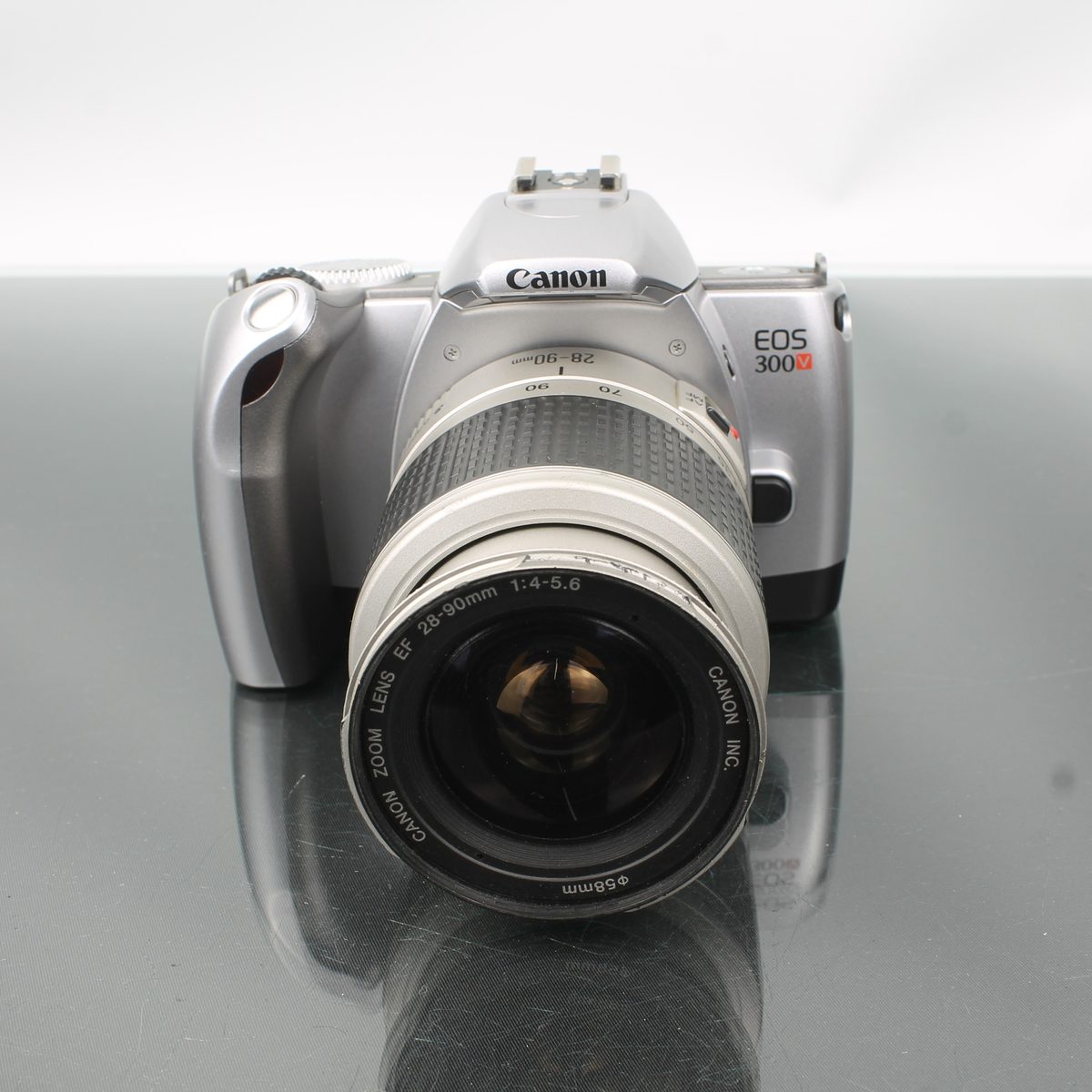 Canon EOS 300V + Canon Zoom Lens EF 28-90mm 1:4-5.6