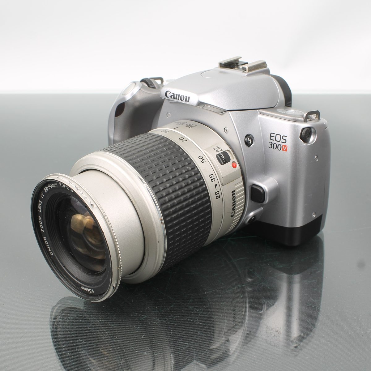 Canon EOS 300V + Canon Zoom Lens EF 28-90mm 1:4-5.6