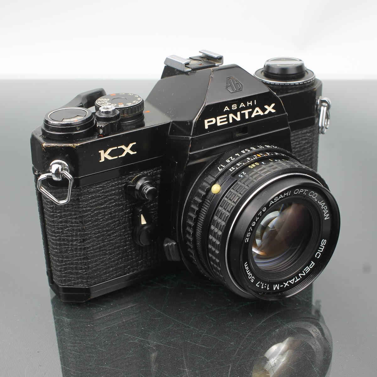 Asahi Pentax KX + SMC Pentax-M 50mm f/1.7