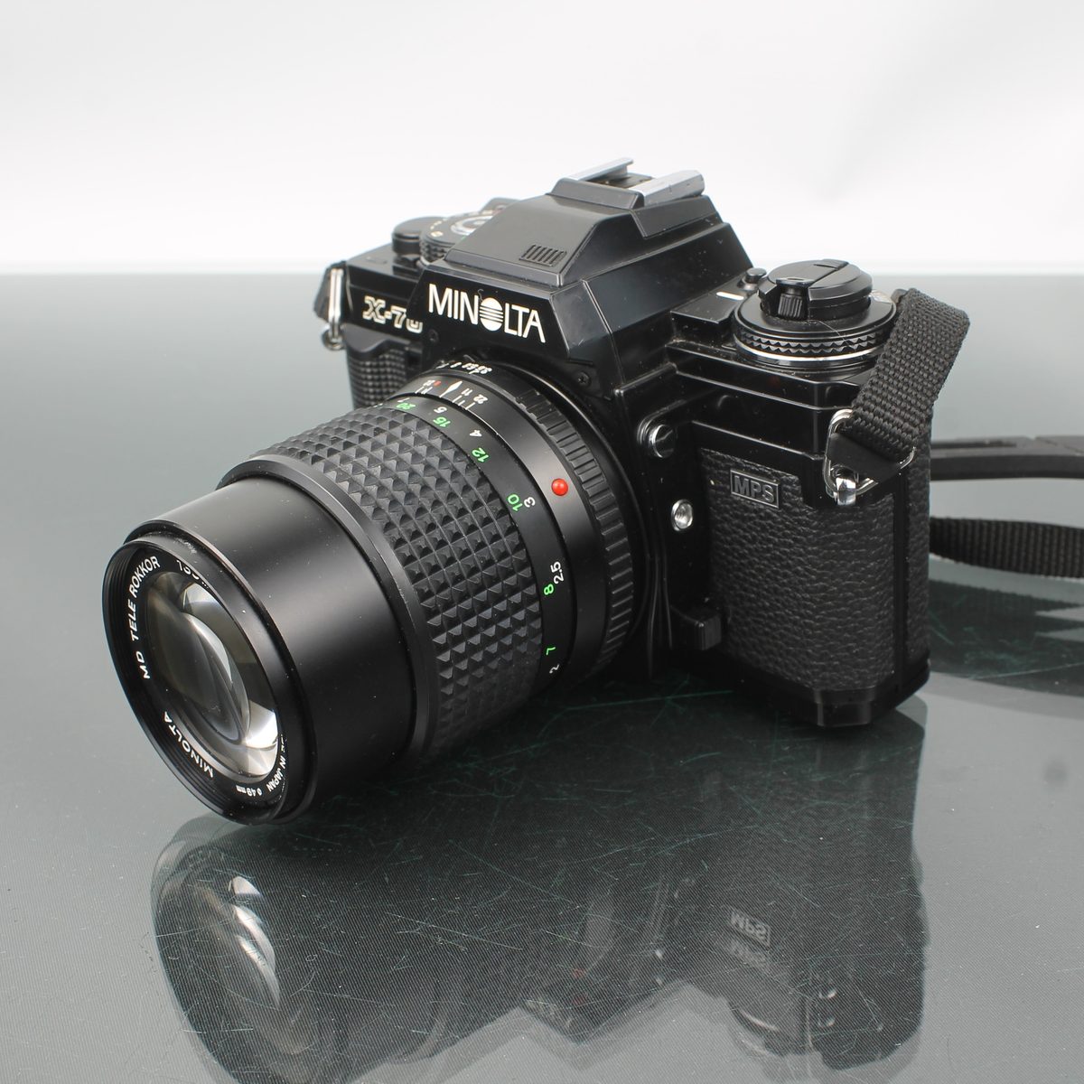 Minolta X-700 + MD Tele Rokkor 135mm 1:3.5
