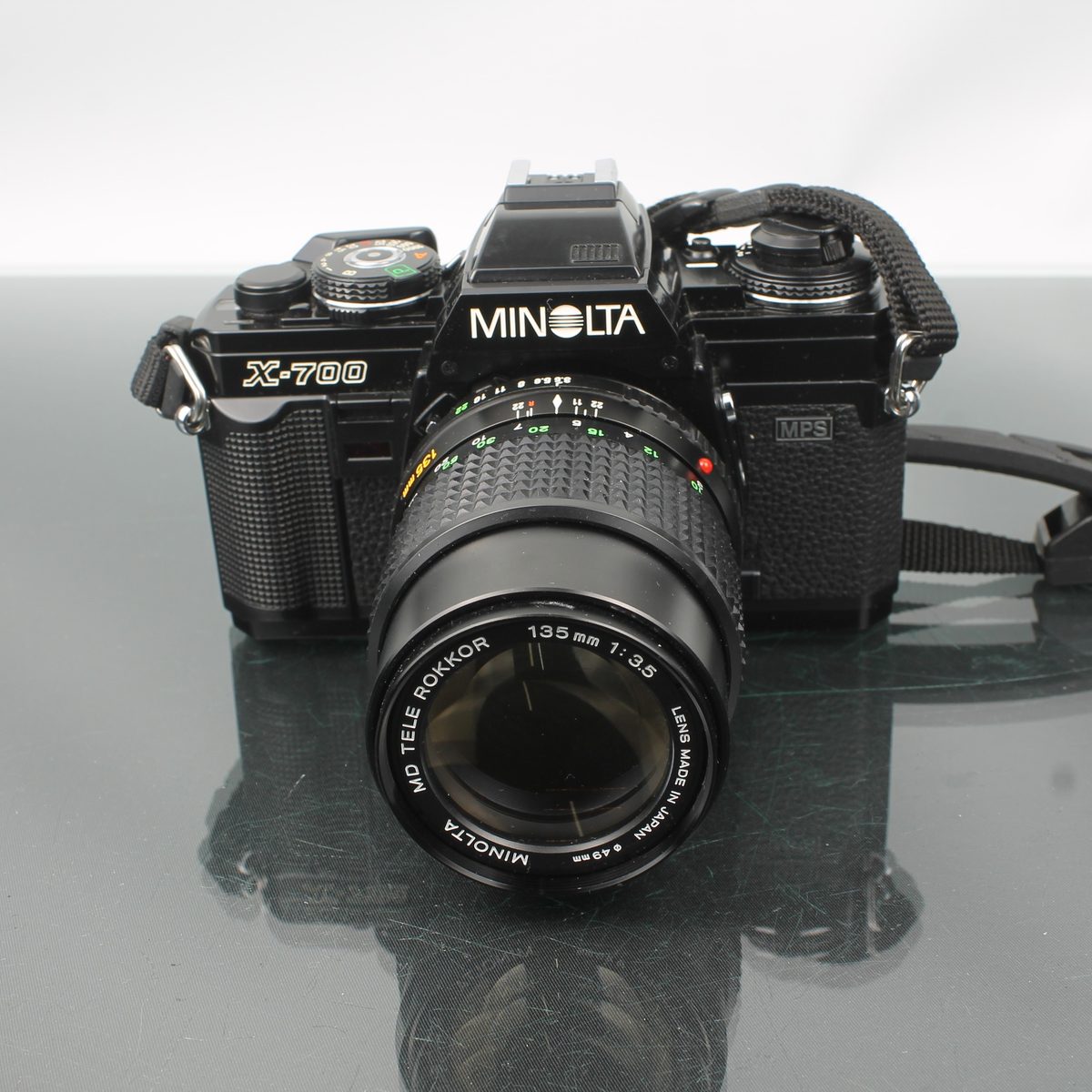 Minolta X-700 + MD Tele Rokkor 135mm 1:3.5