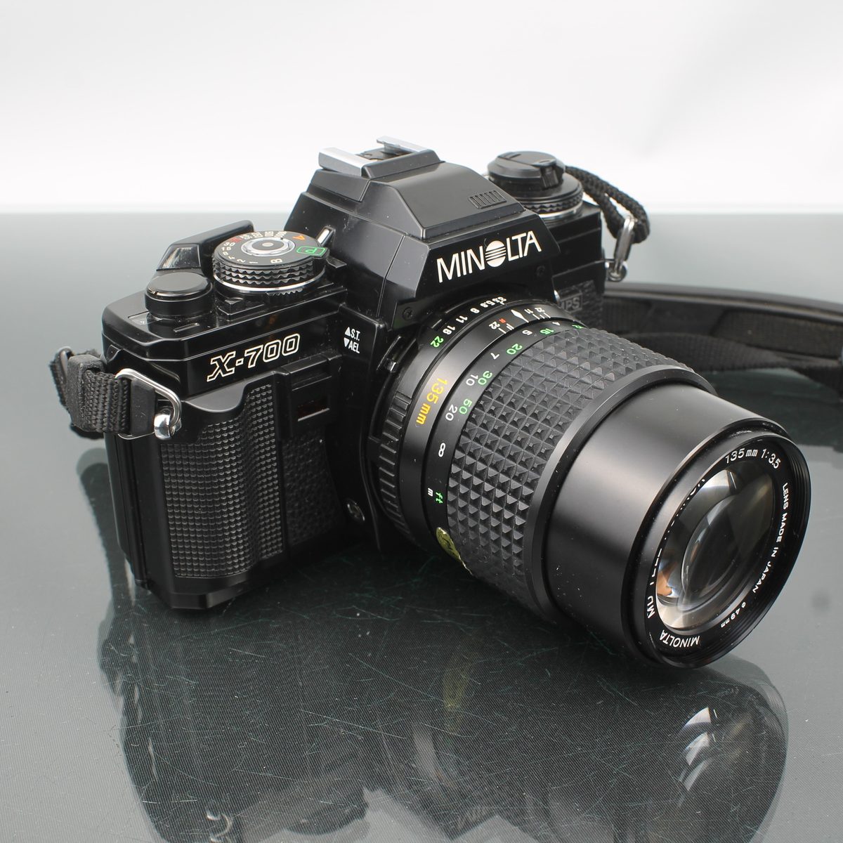 Minolta X-700 + MD Tele Rokkor 135mm 1:3.5