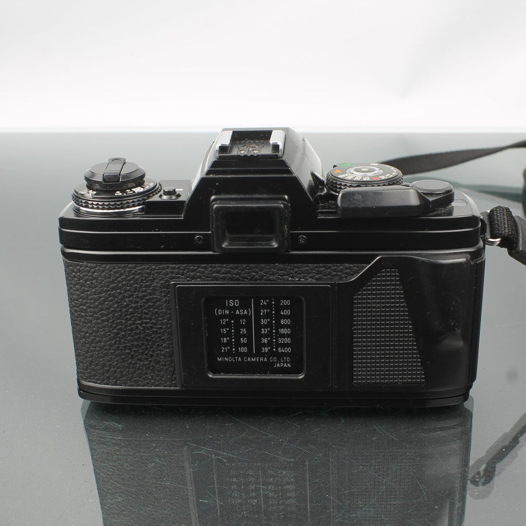 Minolta X-700 + MD Tele Rokkor 135mm 1:3.5