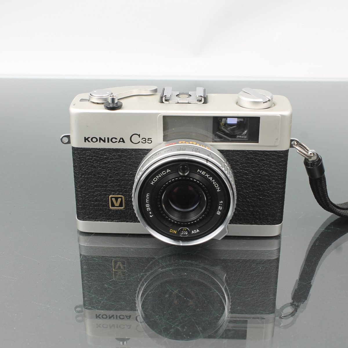 Konica C35 V