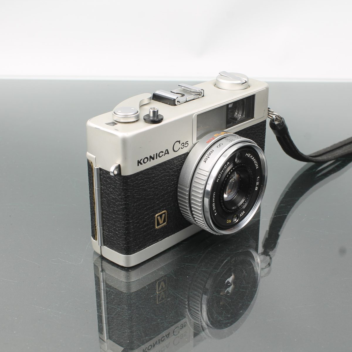 Konica C35 V