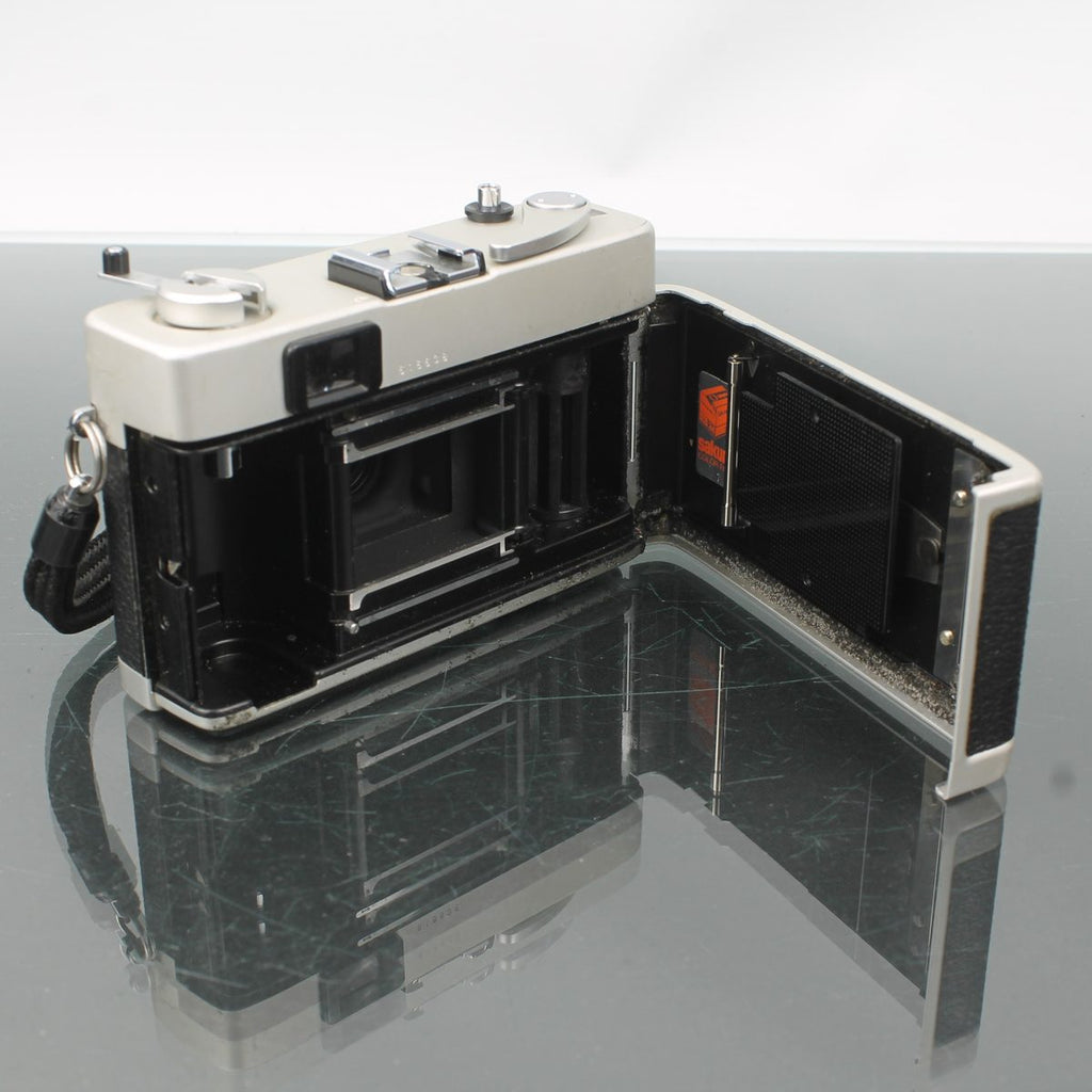 Konica C35 V