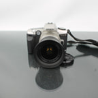 Minolta Dynax 5 + Minolta AF Zoom 28-80mm 1:3.5 (22)-5.6 D