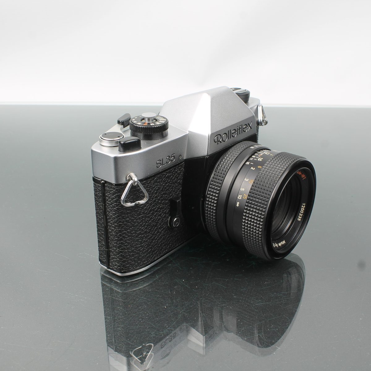 Rolleiflex SL35 + Planar 1.8/50
