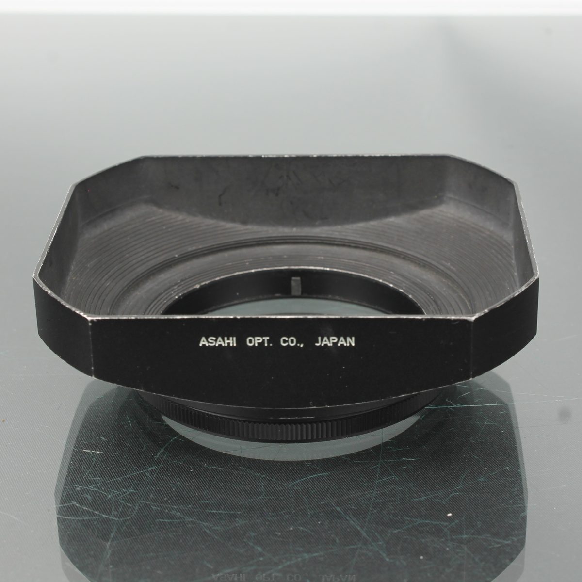 Asahi Pentax Takumar 1:3.5 24mm Lens Hood