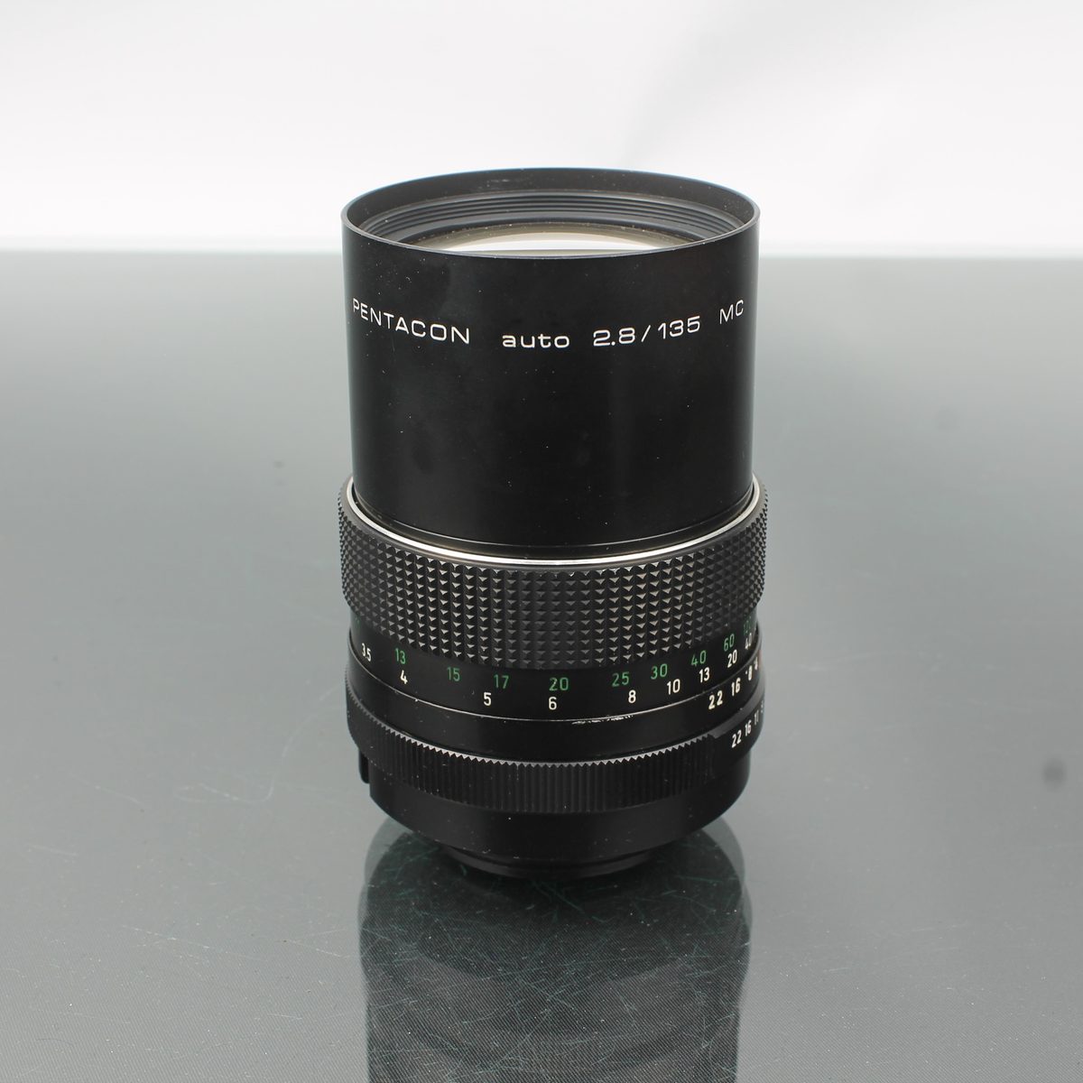Pentacon Auto 2.8/135 MC